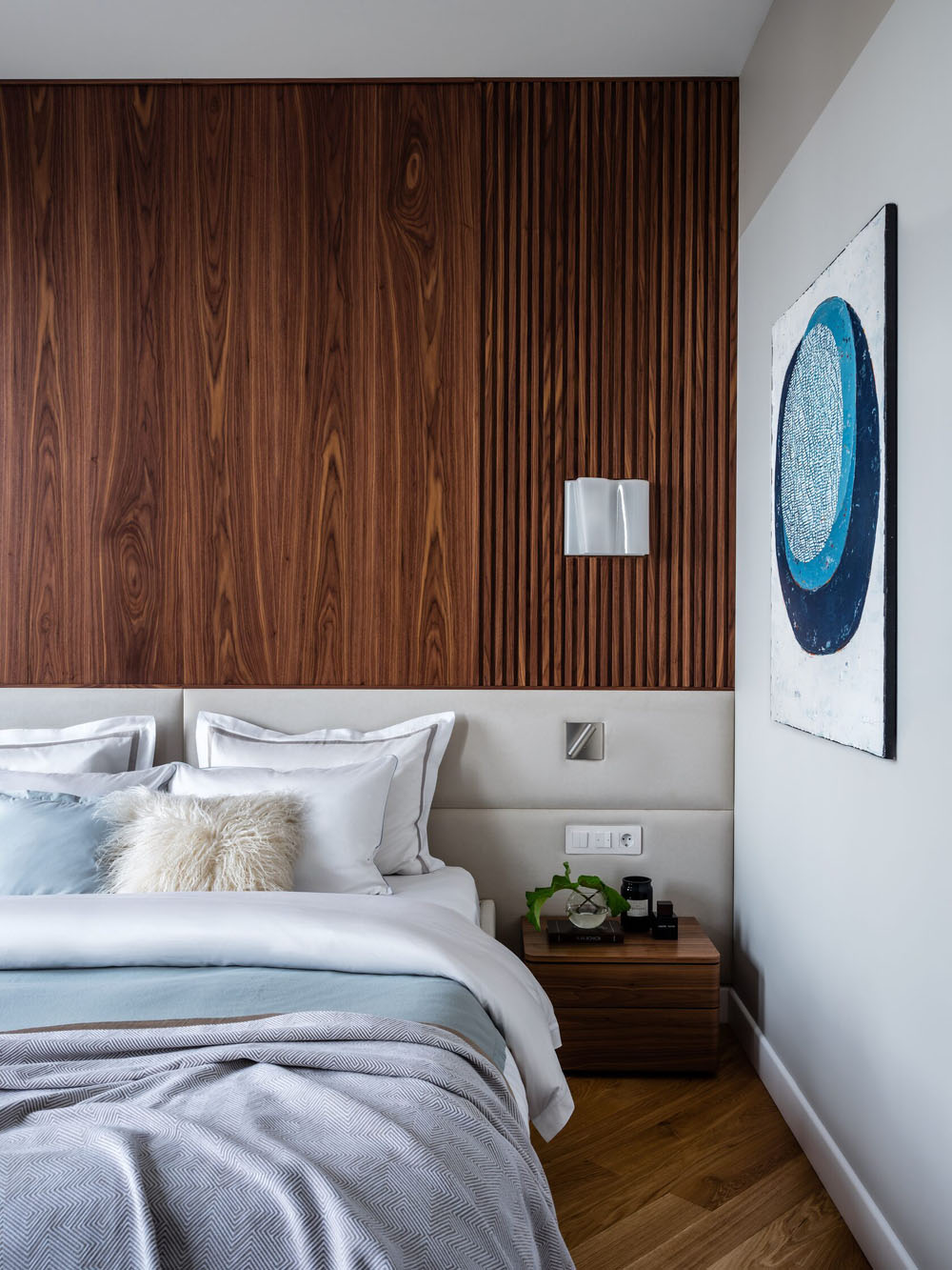 Ręcznie robione piękno Unikatowe poduszki dekoracyjne z haftem ręcznym dodają uroku i oryginalności wnętrzu