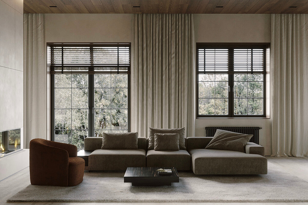 Przytulny drewniany sufit Drewniany sufit w przytulnym wnętrzu. Klasyczny design z naturalnego drewna.