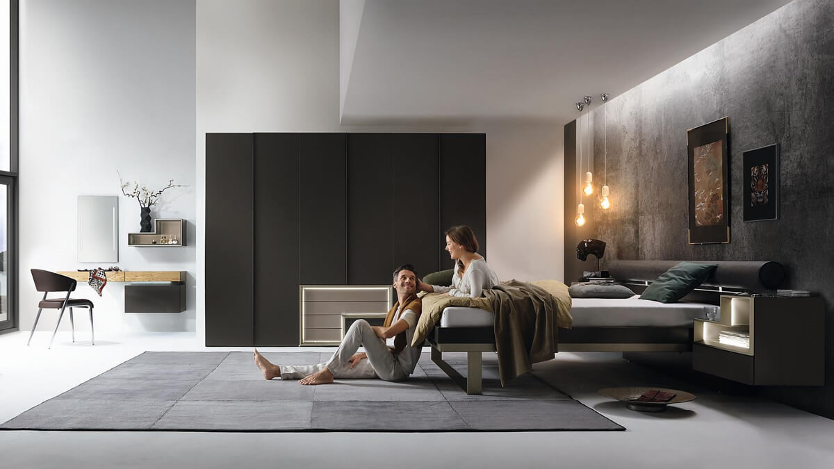 Testuj materac Testowanie materaca: przed zakupem upewnij się co do komfortu i wsparcia.