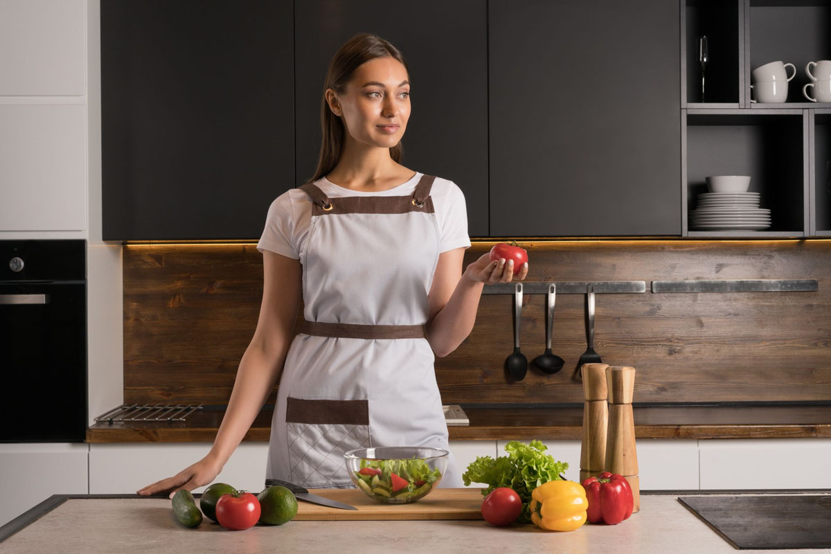 Minimalistyczny fartuch 2026 Biały fartuch kuchenny z płytek w nowoczesnej kuchni – styl 2026