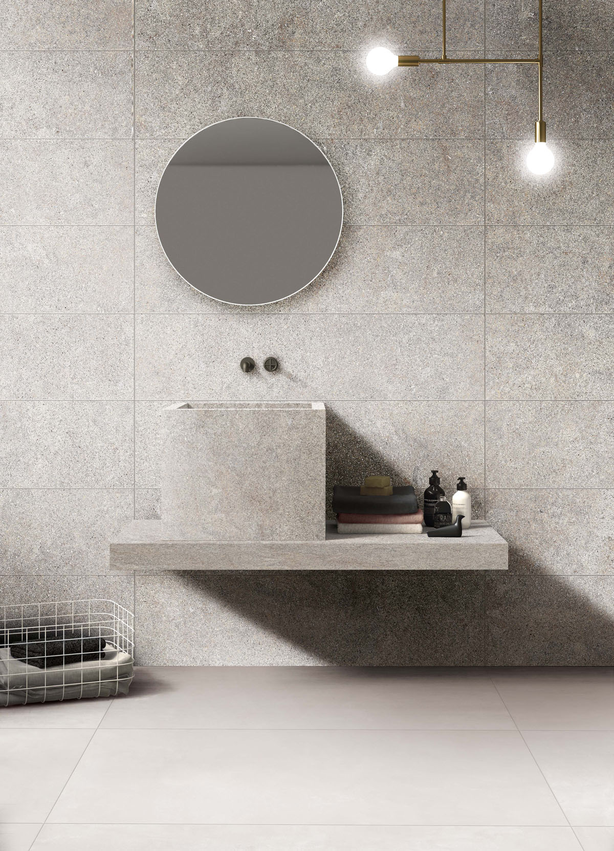 Kontrast w szarości Szara łazienka z kontrastowymi i dekoracyjnymi elementami płytek ceramicznych