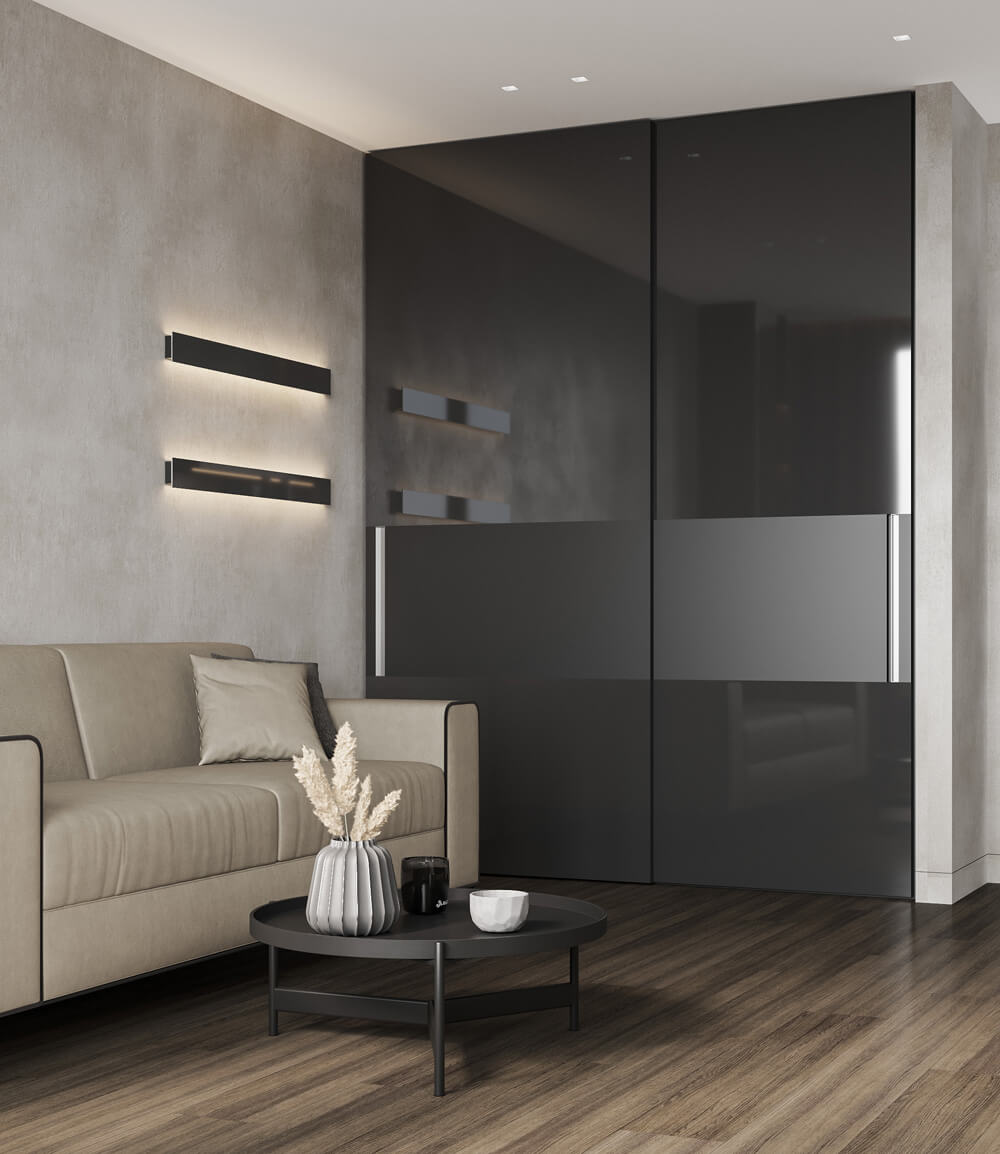 Salon w brązach z kominkiem i wygodną kanapą. Ciepłe odcienie brązu.