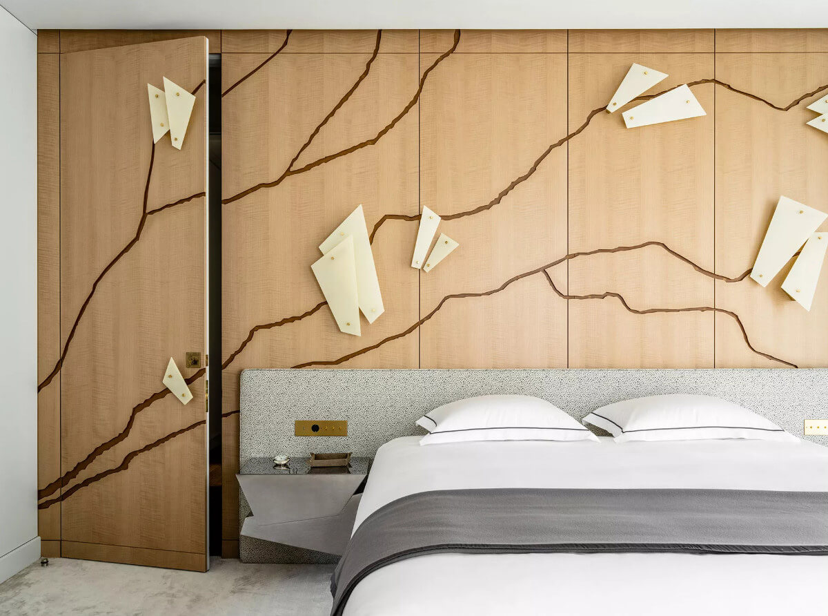 Narzuta: ochrona i styl Narzuta na łóżko: ochrona przed kurzem w małym mieszkaniu w stylu skandynawskim.