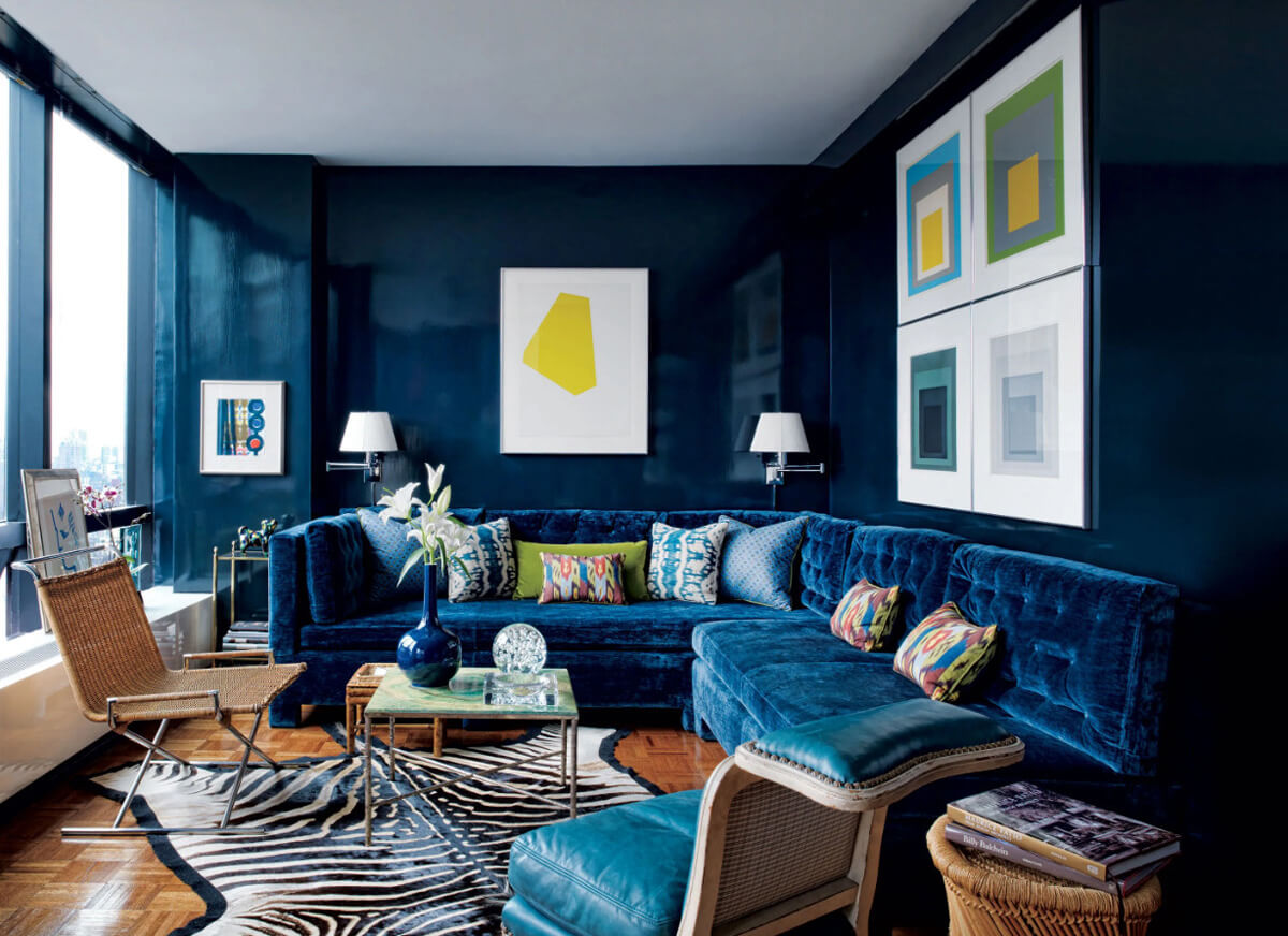 Szaro-żółty pokój dziecięcy: strefa zabawy z żółtymi akcentami na szarym tle.