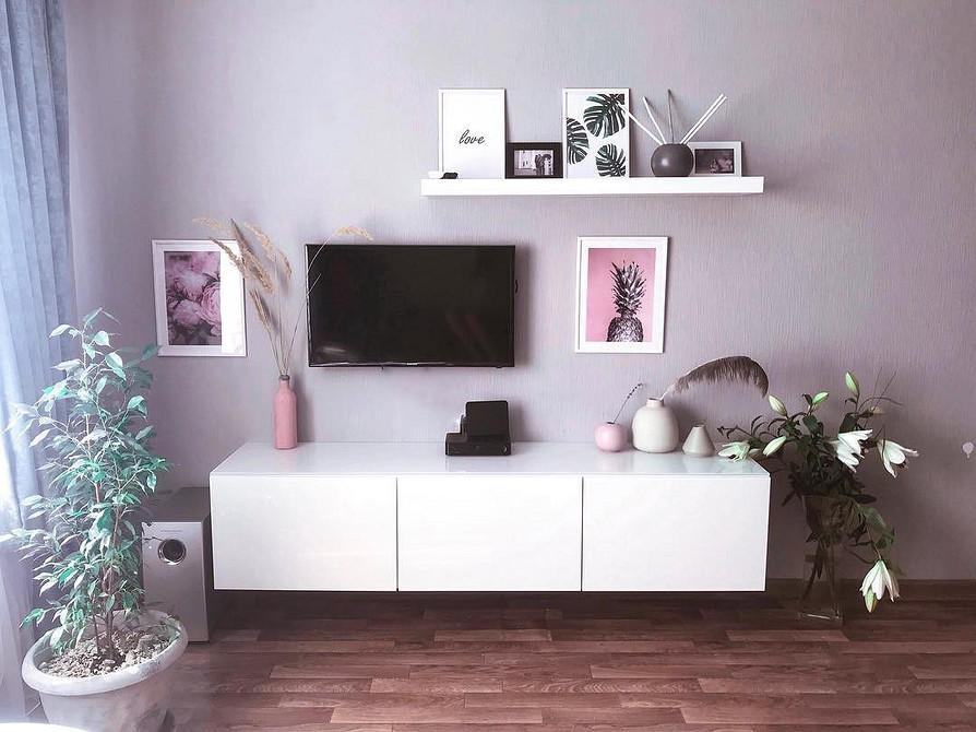 Besta: Nowoczesny design Nowoczesny salon z systemem Besta IKEA: aranżacje i funkcjonalne meble.