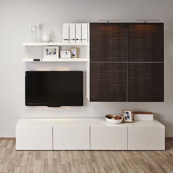 Biel i BESTA Minimalistyczne wnętrze z białym systemem BESTA IKEA: prostota i funkcjonalność w jednym.