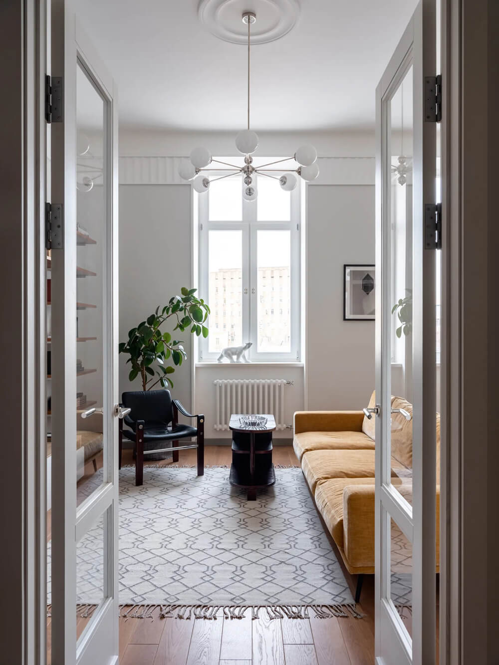 Łazienka z klasą Elegancka łazienka w dwupokojowym mieszkaniu z nowoczesną, stylową płytką (2026).