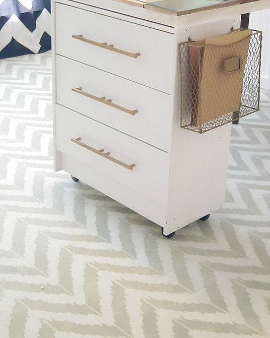 Odnowiona przestrzeń Komoda po renowacji: inspiracje do domu i optymalizacja przestrzeni w małym mieszkaniu