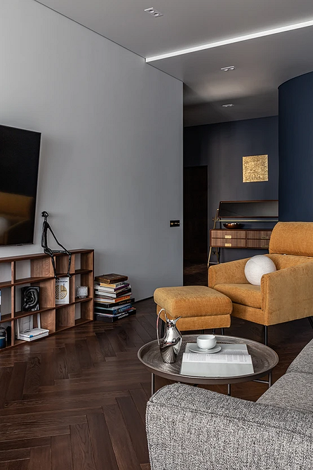 Sofa kontra światło Źle umieszczona sofa blokuje naturalne światło w małym mieszkaniu w 2026.