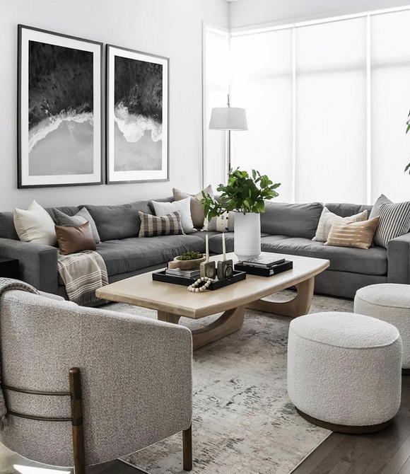 Komunikacja w przestrzeni Zablokowane przejście i utrudniony dostęp do okna przez nieprawidłowe ustawienie mebli.