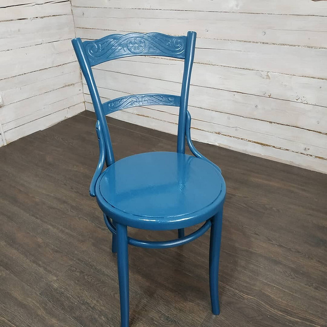 Nowa tapicerka Tapicerowanie krzesła krok po kroku: poradnik dla początkujących majsterkowiczów.