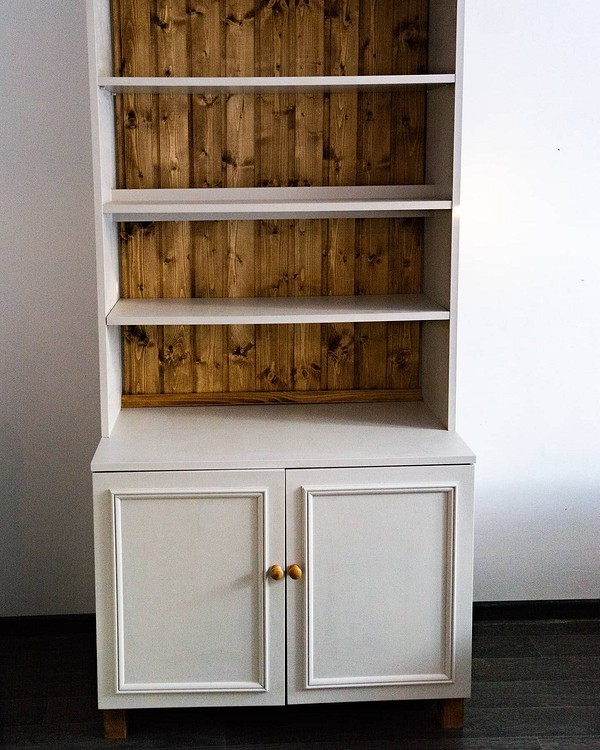 Ombre i decoupage Szafa z efektem ombre i decoupage – połączenie technik dekorowania DIY.