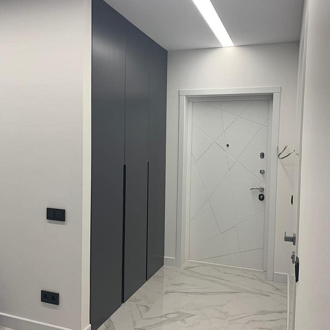 Materiały szafy 2026 Wybór materiałów do szafy wnękowej: trwałość, styl i niezawodność w 2026.