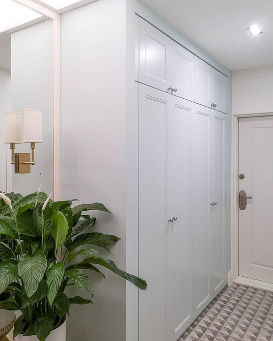 Błędy projektowe Typowe błędy w projektowaniu szaf wnękowych: uniknij na etapie planowania w 2026.