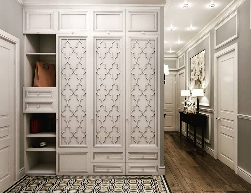 Oświetlenie w szafie Oświetlenie LED w szafie wnękowej: komfort i nowoczesny design.