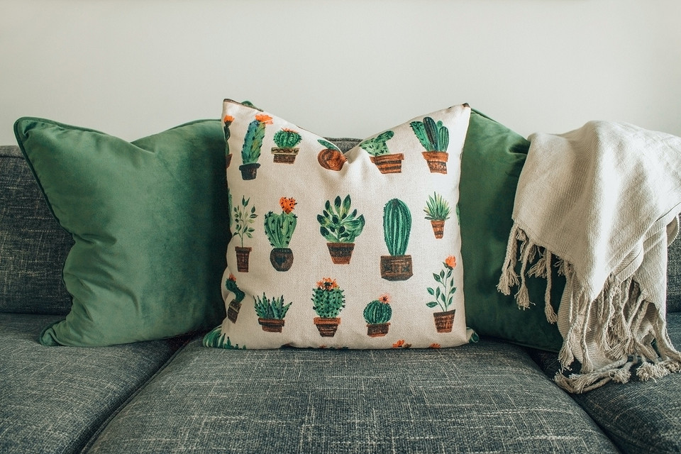 Trwałość i ochrona mebli Detale tkaniny antyvandalskiej: wytrzymała struktura zapewniająca ochronę przed pazurami