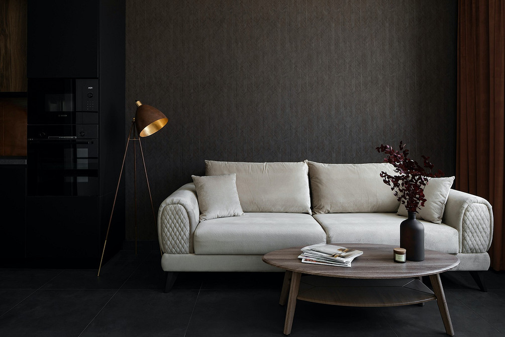 Biała sofa: Inspiracje 2026 Biała sofa w aranżacji 2026: dodatki, oświetlenie i minimalistyczny design wnętrza