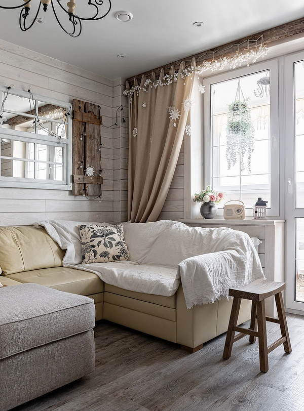 Beżowa sofa: minimalizm Nowoczesna beżowa sofa w minimalistycznym salonie. Idealna do małego mieszkania.