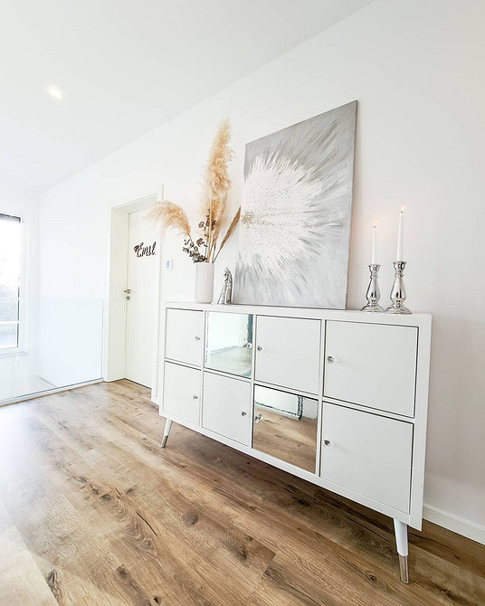 Aranżacje z półkami Kallax IKEA w domu, pomysły na 2026 rok.