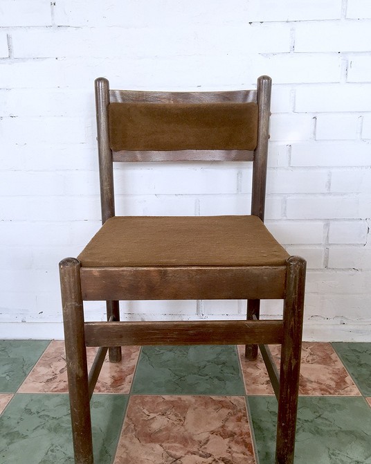 Szybka renowacja krzesła Renowacja krzesła DIY: szybka naprawa i odświeżenie starego mebla własnymi rękami.