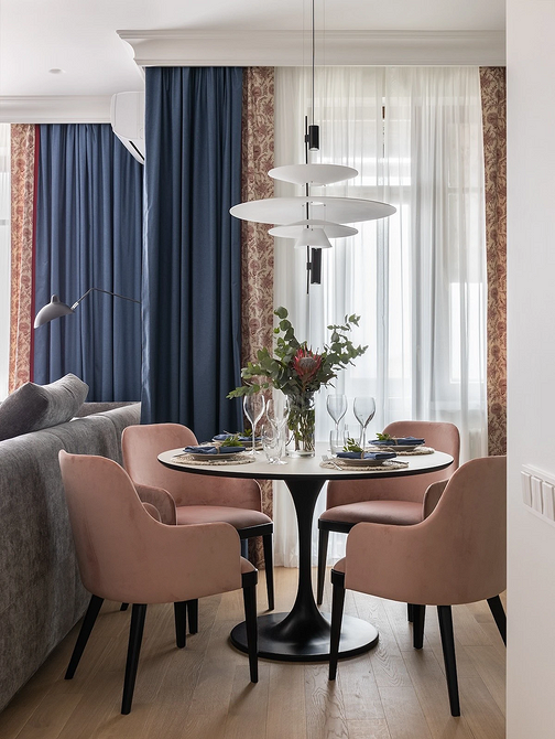 Funkcjonalne meble w kuchni z salonem: aranżacja małej przestrzeni w 2026 roku.