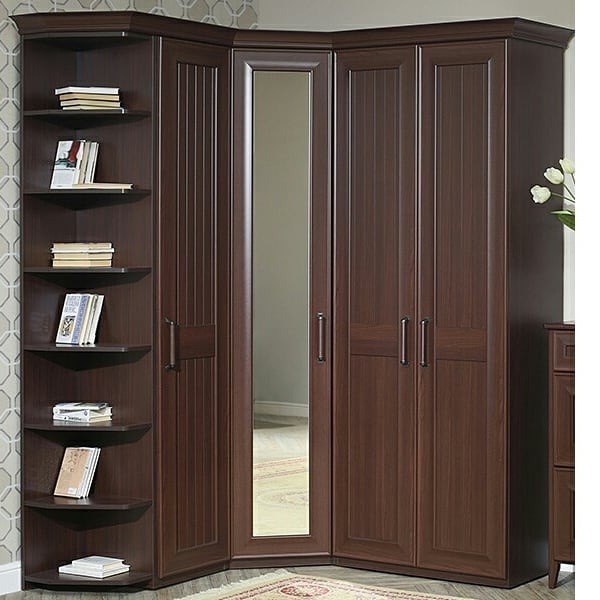 Funkcjonalna szafa narożna Stylowa szafa narożna z półkami do przechowywania w nowoczesnej sypialni.