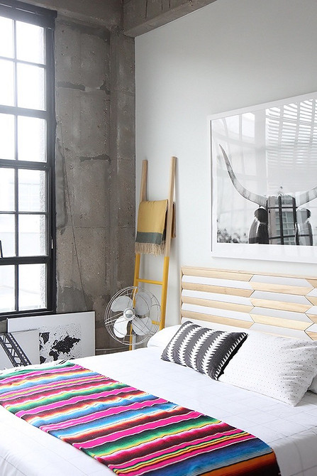 Oszczędne DIY wezgłowie Kreatywne wezgłowie łóżka DIY - idealne dla małych przestrzeni i oszczędności