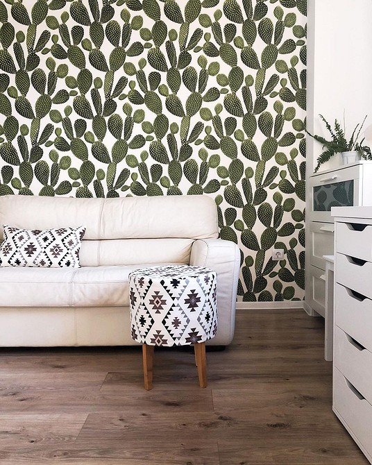 Puf do kawalerki Puf do małego mieszkania: Kompaktowy i funkcjonalny mebel DIY oszczędzający przestrzeń.