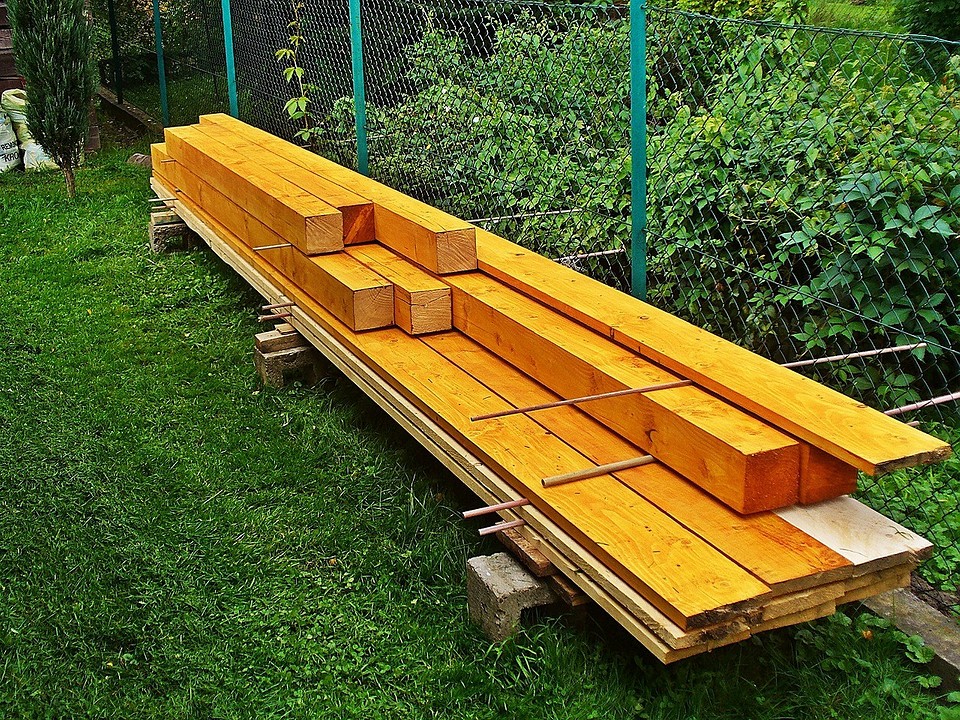 Szkice stołu z desek Szkice i modele stołu z desek DIY w stylu loft, gotowe do budowy krok po kroku.