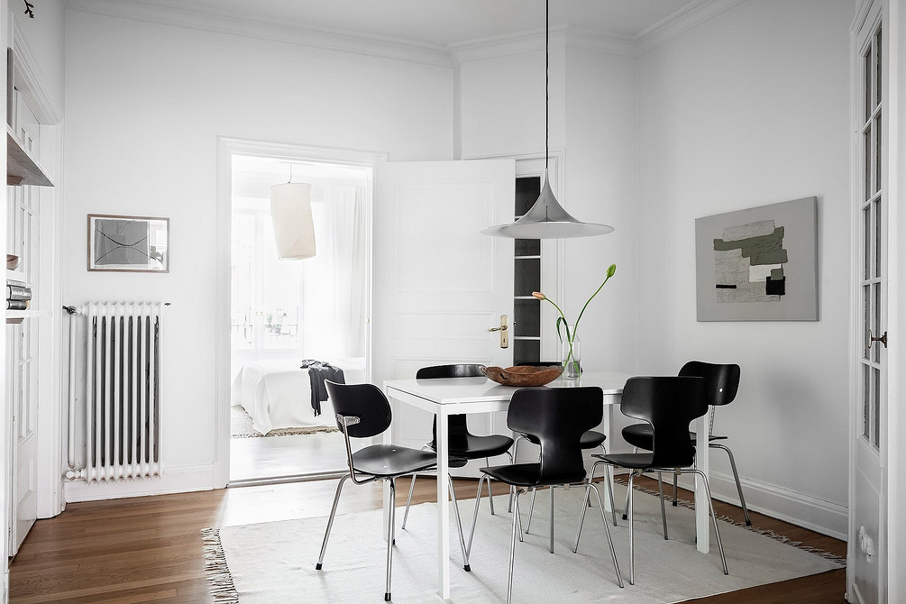 IKEA: Nowoczesny design IKEA Hacki po Polsku: Nowoczesny design z meblami IKEA, porady i rozwiązania.