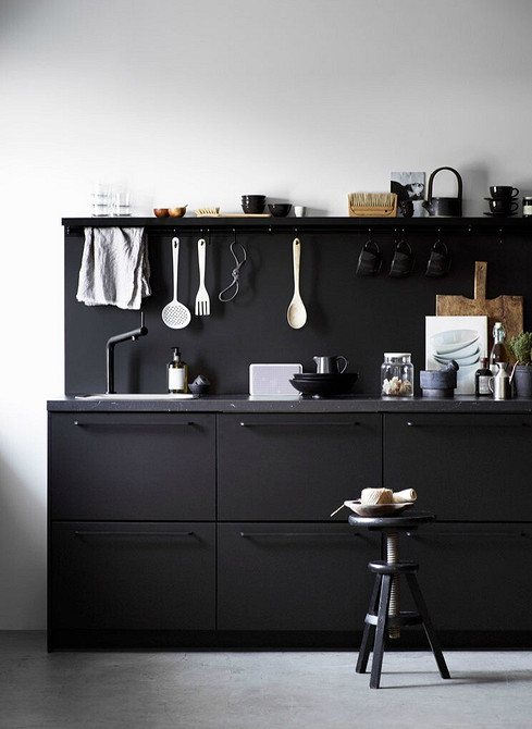 Tanie Odmiany IKEA Pomysły na IKEA Hacki: Jak tanio odmienić meble w 2026 roku?