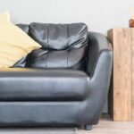 Druga młodość Twojej sofy: Tapicerka DIY – krok po kroku!