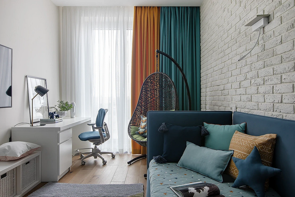 Wsparcie pleców dziecka Porady eksperta: jak wybrać krzesło komputerowe dla dziecka z odpowiednim wsparciem pleców.