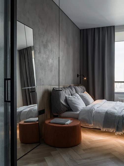 Wsparcie pleców Idealne łóżko z materacem zapewniającym wsparcie dla pleców i kręgosłupa. Ortopedia.