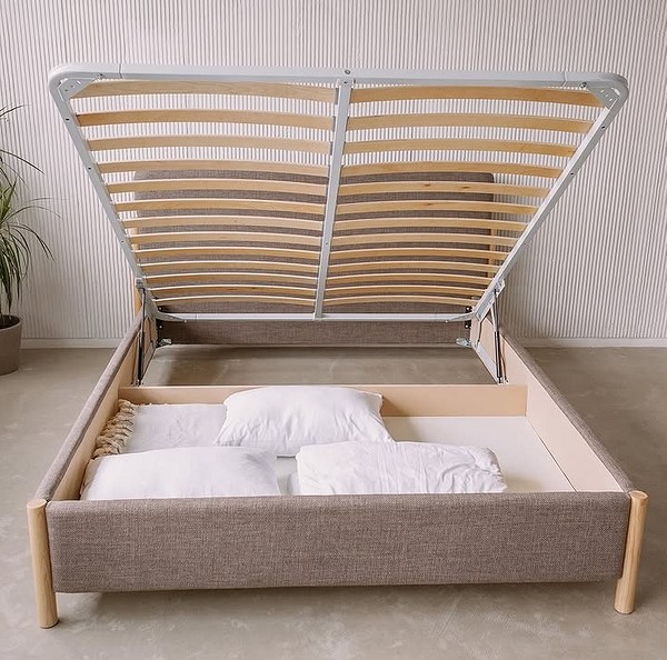 Materac 2026 Nowoczesne łóżko w sypialni. Przegląd materacy ortopedycznych dostępnych w 2026 roku.