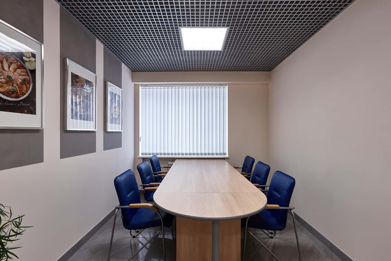 Funkcjonalny remont Funkcjonalna przestrzeń biurowa po remoncie w Warszawie – projekt Loft 2026