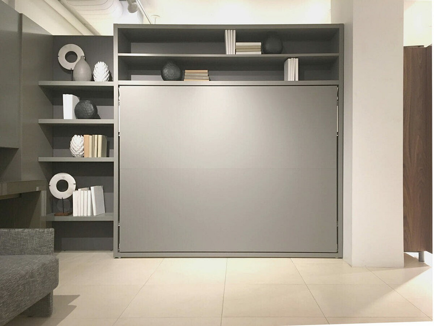 Funkcjonalne łóżko w szafie Łóżko transformer w szafie: oszczędność miejsca w małym mieszkaniu. Nowoczesny design.