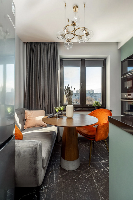 Stół do małego wnętrza Okrągły stół w małym mieszkaniu: idealne rozwiązanie do jadalni