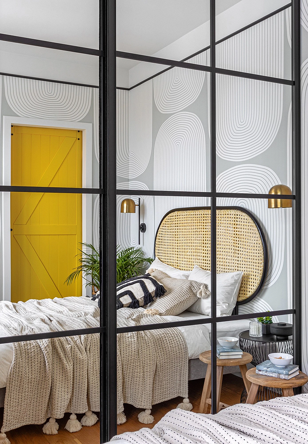 Klasyczna Funkcjonalność Szafa przesuwna w klasycznym stylu 2026. Idealna do małego mieszkania z pomysłem.