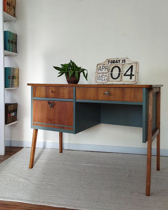 Komoda w stylu vintage Odnowiona komoda: inspiracje do dekoracji mebli we współczesnym wnętrzu