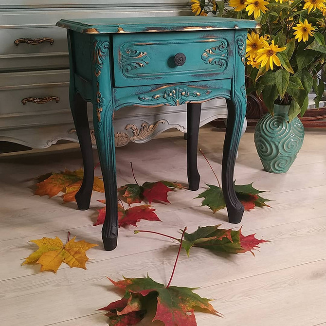 Ekologiczny wystrój wnętrz: używane meble jako element zrównoważonego stylu życia w domu.