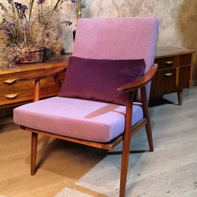 Zalety używanych mebli: oszczędność, styl i ekologia w jednym, wyjątkowym wnętrzu.