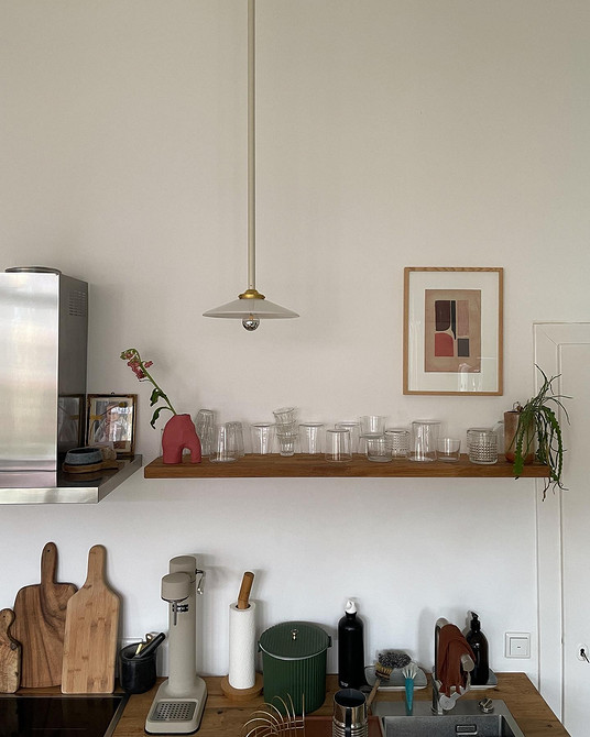 Nowoczesne półki ścienne Półki ścienne: nowoczesne rozwiązanie do przechowywania i dekoracji wnętrz w 2026.