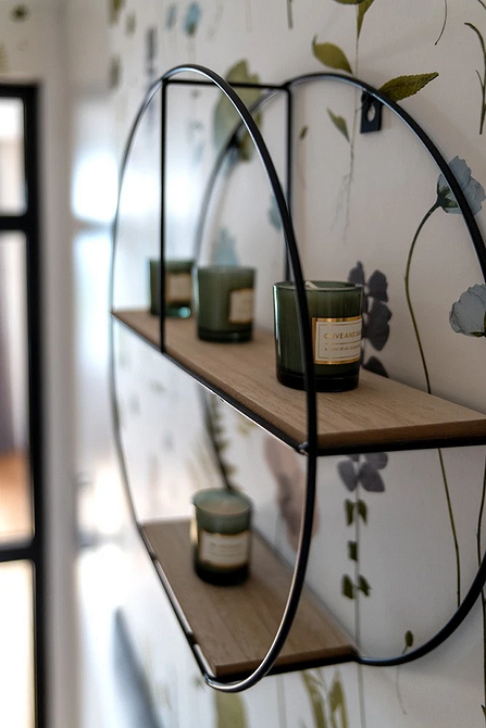 Rodzaje półek ściennych Różne rodzaje półek ściennych: od klasycznych po nowoczesne trendy 2026.