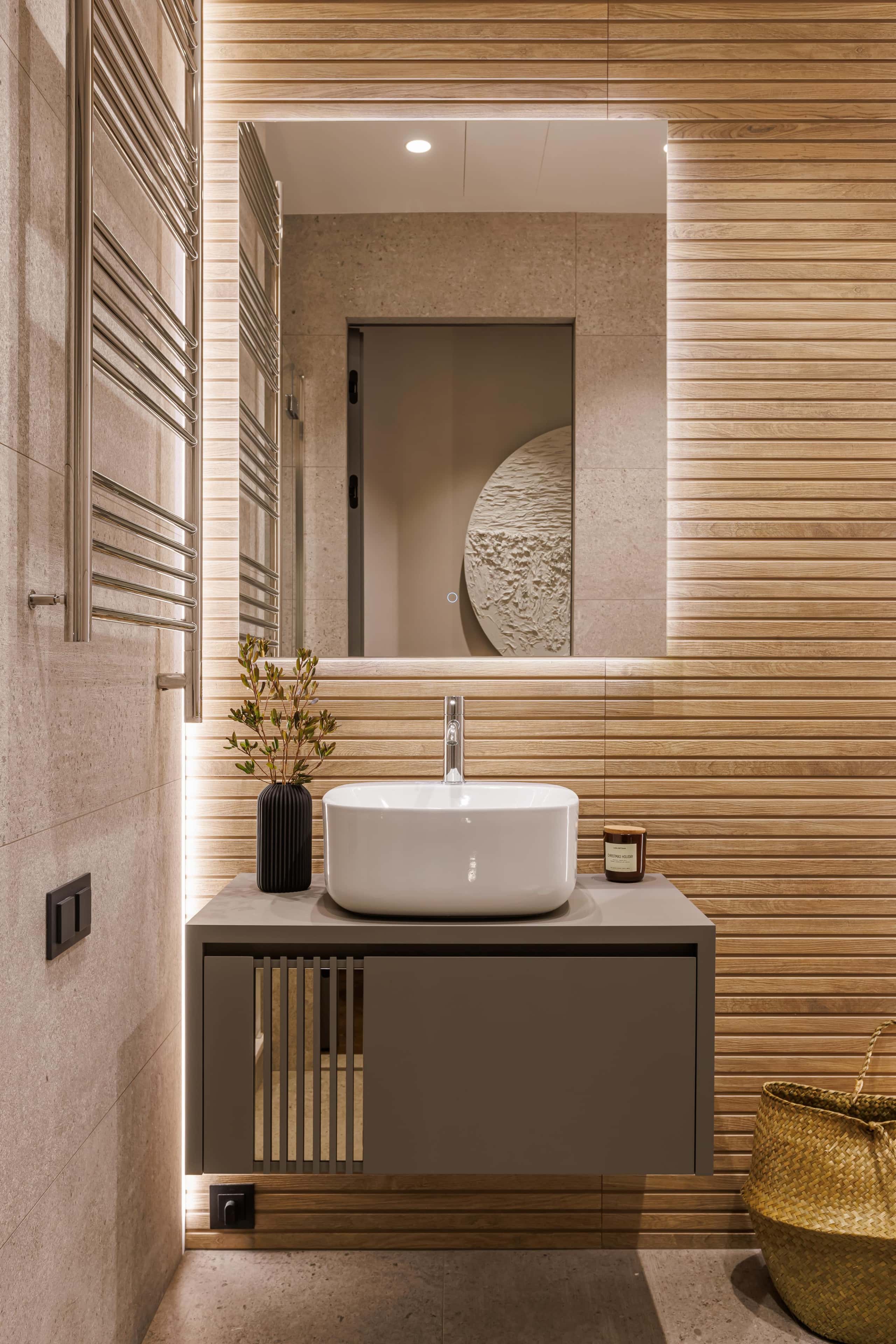 Beton przed remontem Betonowe ściany mieszkania przed remontem. Inspiracje do projektu łazienki 2026.