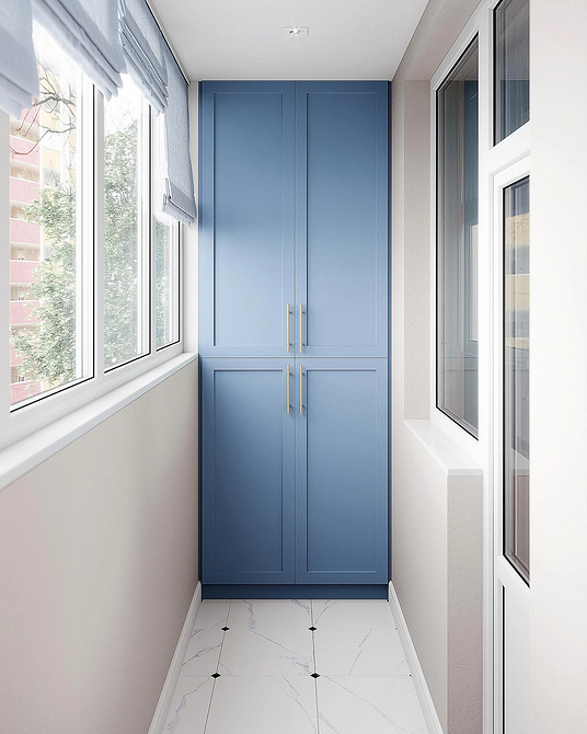 Nowoczesna szafa balkonowa Szafa na balkon: nowoczesny design i efektywne przechowywanie rzeczy.