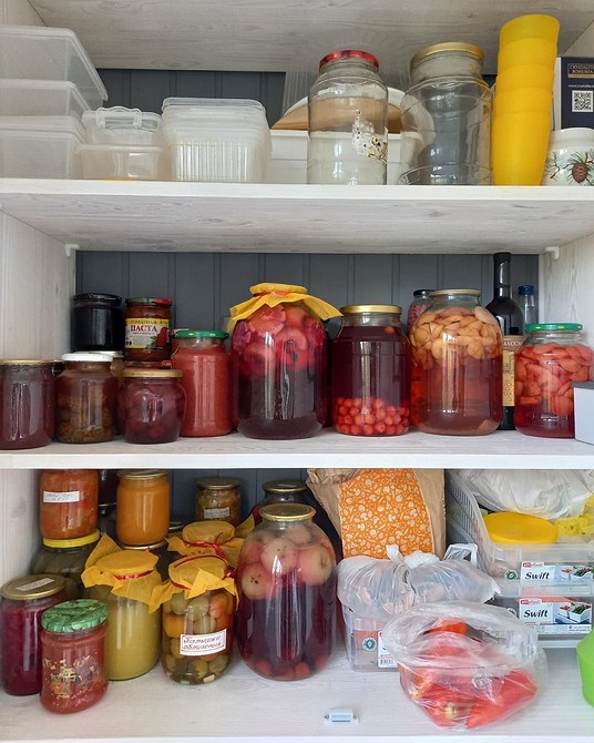 Szafa: optymalizacja balkonu Szafa na balkonie: optymalizacja przestrzeni i przydatne porady aranżacyjne.