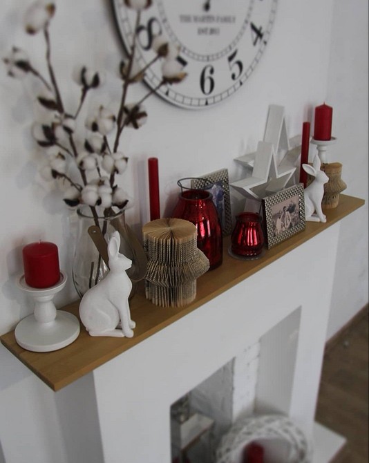 Blat idealny na lata Drewniany blat w minimalistycznej kuchni, idealny wybór i impregnacja na lata