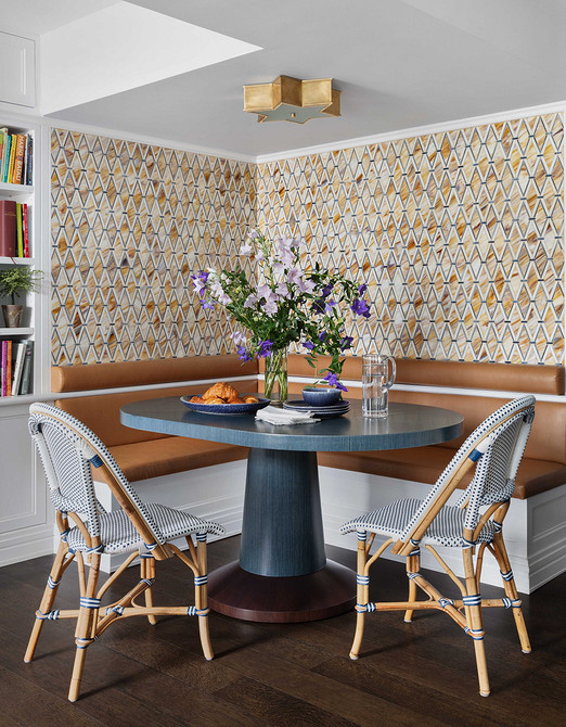 Wygodny narożnik z poduszkami Wygodny narożnik kuchenny z poduszkami idealny do relaksu w kuchni 2026.