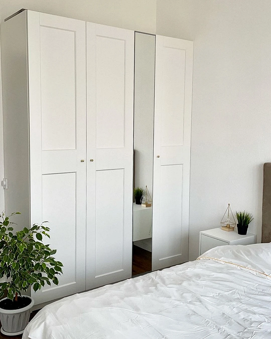 Piaskowane lustro Szafy przesuwne z lustrem i piaskowanym wzorem, oryginalny element dekoracyjny